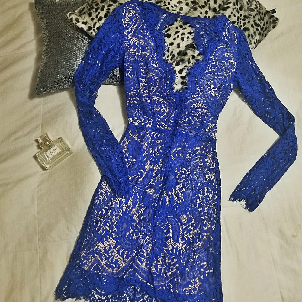 Luxxel Blue Open Back Lace Dress